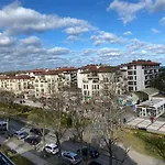 - Trzy Korony Z Widokiem Na Morze Plaza Promenada *