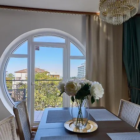 - Trzy Korony Z Widokiem Na Morze Plaza Promenada 아파트 슈비노우이스쳬