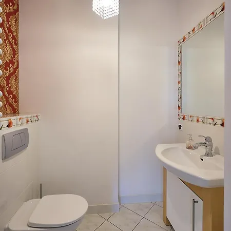 - Trzy Korony Z Widokiem Na Morze Plaza Promenada 아파트 *