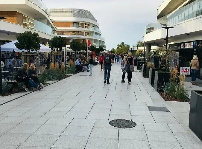 - Trzy Korony Z Widokiem Na Morze Plaza Promenada 公寓 斯维诺乌伊希切